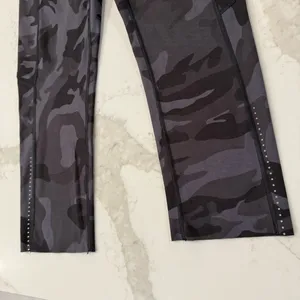 Lululemon Fast & Free High Rise Crop Leggings Women’s 6 Gray Camo Reflective Gym thumbnail 3