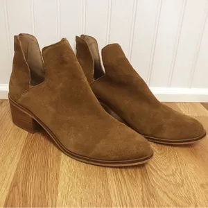 STEVE MADDEN Ankle Boot Size 10 Brown Suede Bootie Open Side Chunky Heel Western thumbnail 2