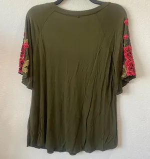 West Kei Rose Applique Top Size S thumbnail 5