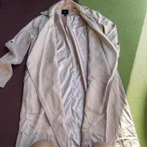 Beige trench coat thumbnail 3