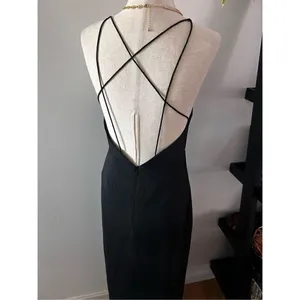 Forever 21 black maxi dress size small cut out front and cut out at the bottom thumbnail 3