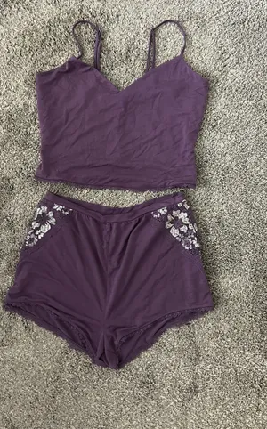 Victoria's Secret Lace Set thumbnail 1