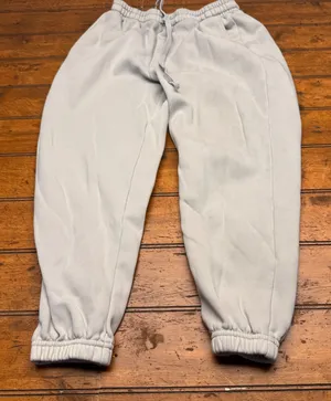 Fabletics Womens Light cream Fleece Lined Joggers Sweatpants Size L‎ Drawstring thumbnail 1
