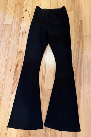 Offline by Aerie black flare leggings! Size Small! thumbnail 1