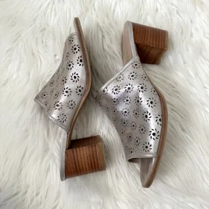 Jack Rogers Ronnie Perforated Peep-toe Sandals Sz 8.5 thumbnail 7