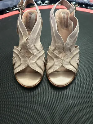 Corso como Cream Leather Strappy Block Heel Sandals thumbnail 3