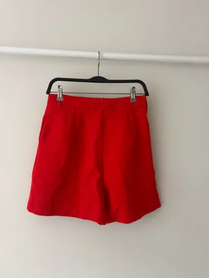 Shorts Red Size M thumbnail 3