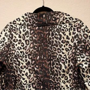 ‎NWOT. Beautiful and Classy Lull Medium Leopard blazer. Black thumbnail 7