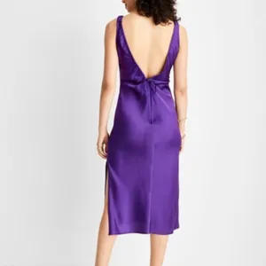 Women's NWT Strappy V-Neck Midi Slip Dress - Future Collective w/ Alani Noelle thumbnail 2