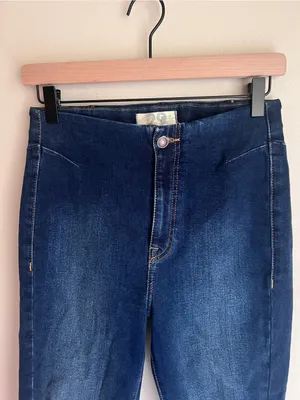 We The Free High Rise Stretch Dark Wash Cutoff Skinny Crop Jean Size 29‎ thumbnail 2