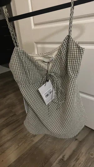 Black and Beige Princess Polly Tank Top thumbnail 7