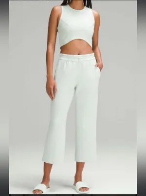 Lululemon Athletica high rise straight leg crop softstream pant thumbnail 2