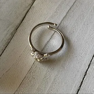 Skull Top Grade Crystal Rhodium Brass Ring Size 8 thumbnail 3