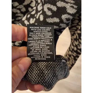 Premise Size S Chic Leopard Print Womens Long Sleeve Sweater thumbnail 4