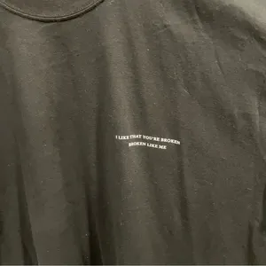 Lovely the band tour t-shirt 2018 rock pop emo concert music tee XL thumbnail 8