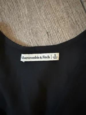 Abercrombie & Fitch Top thumbnail 4