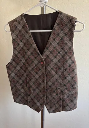 Brown Vest Size M thumbnail 1
