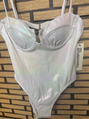 No boundaries metallic Cheeky high leg underwire one piece swimsuit size XS thumbnail 3
