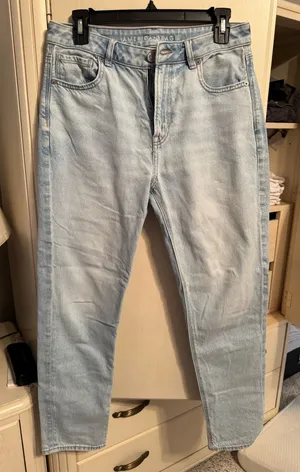American Eagle Light Blue Mom Jeans thumbnail 1