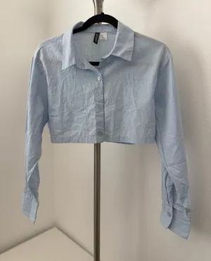 H&M Light Blue Cropped Button-Up Shirt thumbnail 1