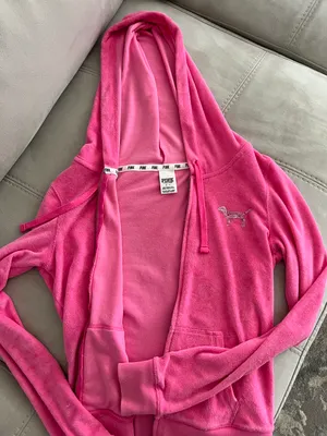 PINK Victoria’s Secret Zip-Up Hoodie thumbnail 4