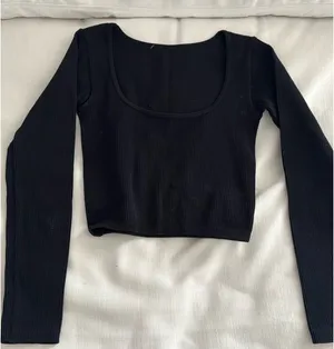 ZARA Black Cropped Long Sleeve thumbnail 1