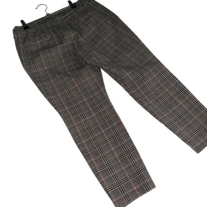 Old Navy grey & pink plaid houndstooth pixie pants thumbnail 7