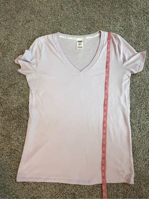 Victoria’s Secret PINK Lavender V-Neck Sleep Tee Shirt Dog Logo Medium thumbnail 4