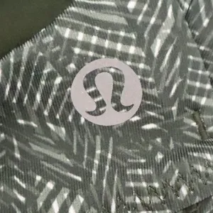 Lululemon Run Stuff Your Bra Womens Size 4 Green Stash Pockets Jazzy White Gator thumbnail 4