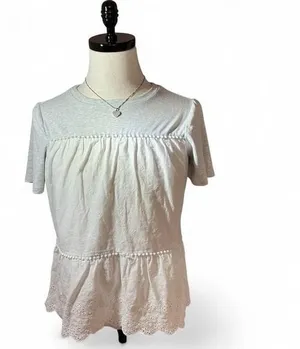 Bohme Women Grey White Eyelet Lace Peplum Top Pom Pom Trim PS17220-BM Small‎ thumbnail 1