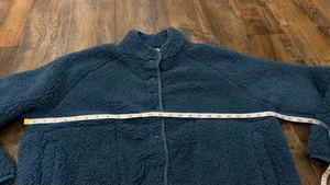 Dip Women’s Blue Fuzzy Sherpa Fleece Jacket, Snap Closure, Size Large thumbnail 5
