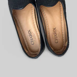 Charix Women’s Black Scales Embossed Leather Loafers Slip-On Flats Size 36 READ thumbnail 10
