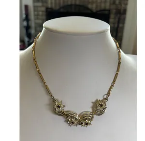 Vintage (unsigned Coro??) Gold-Tone Floral Crystal Necklace With Purple Accents thumbnail 9