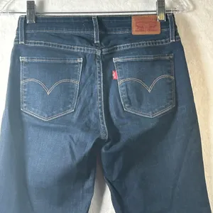 Levi‎ Strauss Co 714 Straight Leg Dark Wash Jeans Size 25 Waist 25 Inseam 31 In thumbnail 6
