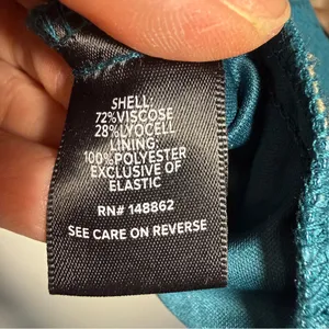Torrid Floral Print Women's Top - Teal and Pink Size 0 thumbnail 4