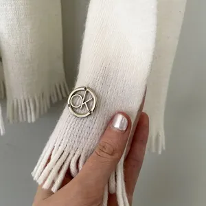 Calvin Klein white comfortable winter fall scarf warm soft style delicate‎ thumbnail 4