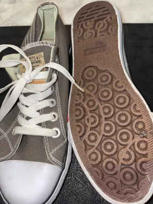 Levis Womens Sneakers Size 81/2 Gray thumbnail 6