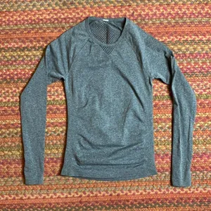 Old Navy Grey Laser Cut Athletic Long Sleeve Top thumbnail 1