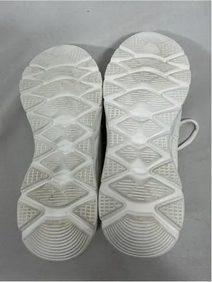 Womans Excellent Light Weight Comfort Sneakers Size 10 White thumbnail 6