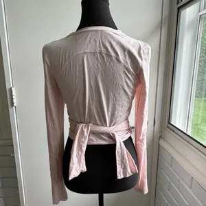 Lululemon Gather and Grow Wrap Top 6‎ athleisure workout yoga outdoor layered thumbnail 6