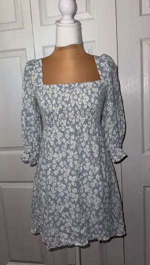 NWOT Size Small Reformation Zaria Dress‎ thumbnail 1