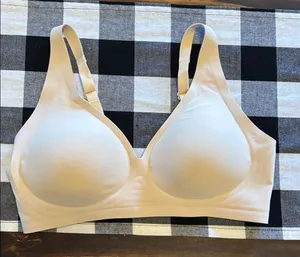 Seamless nude Bra small Tan thumbnail 1