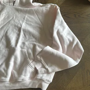 SKIMS COTTON FLEECE CLASSIC HOODIE, LIMITED EDITION Barely Pink,Size Medium, $80 thumbnail 9