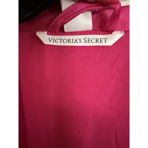 Victoria's Secret Pink Satin Robe Size M/L Kimono Sleeve Cover Up thumbnail 7