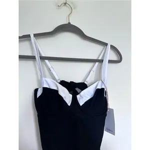 NWT Quince Italian Under-Wire One Piece Swimsuit Black & White Contrast Small thumbnail 3