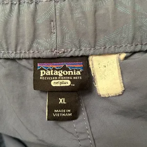 Patagonia Womens Barely Baggies Shorts 2.5” Size XL Monkey Flower Current Blue thumbnail 5
