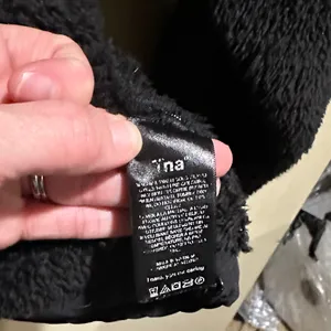 TNA size small Black Plush Hooded Jacket thumbnail 5