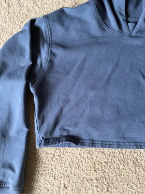Lululemon All Yours Cropped Hoodie Blue Hooded Sweatshirt Terry Crop Fitted Sz 4 thumbnail 4