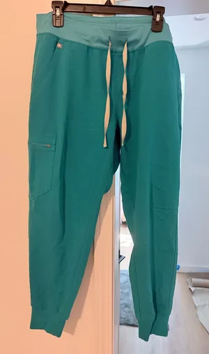 FIGS Scrub Pants thumbnail 1