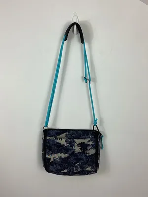 Lululemon Patch Logo Crossbody thumbnail 6